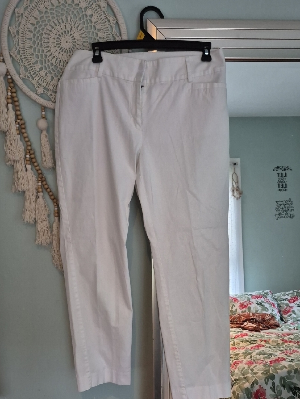 LOFT White Cropped Straight-Leg Pants